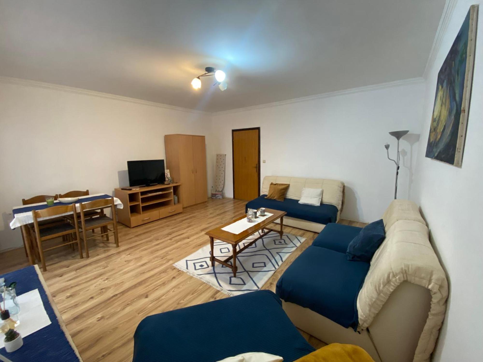 Apartmani Dora Leskovac Leskovac  Buitenkant foto