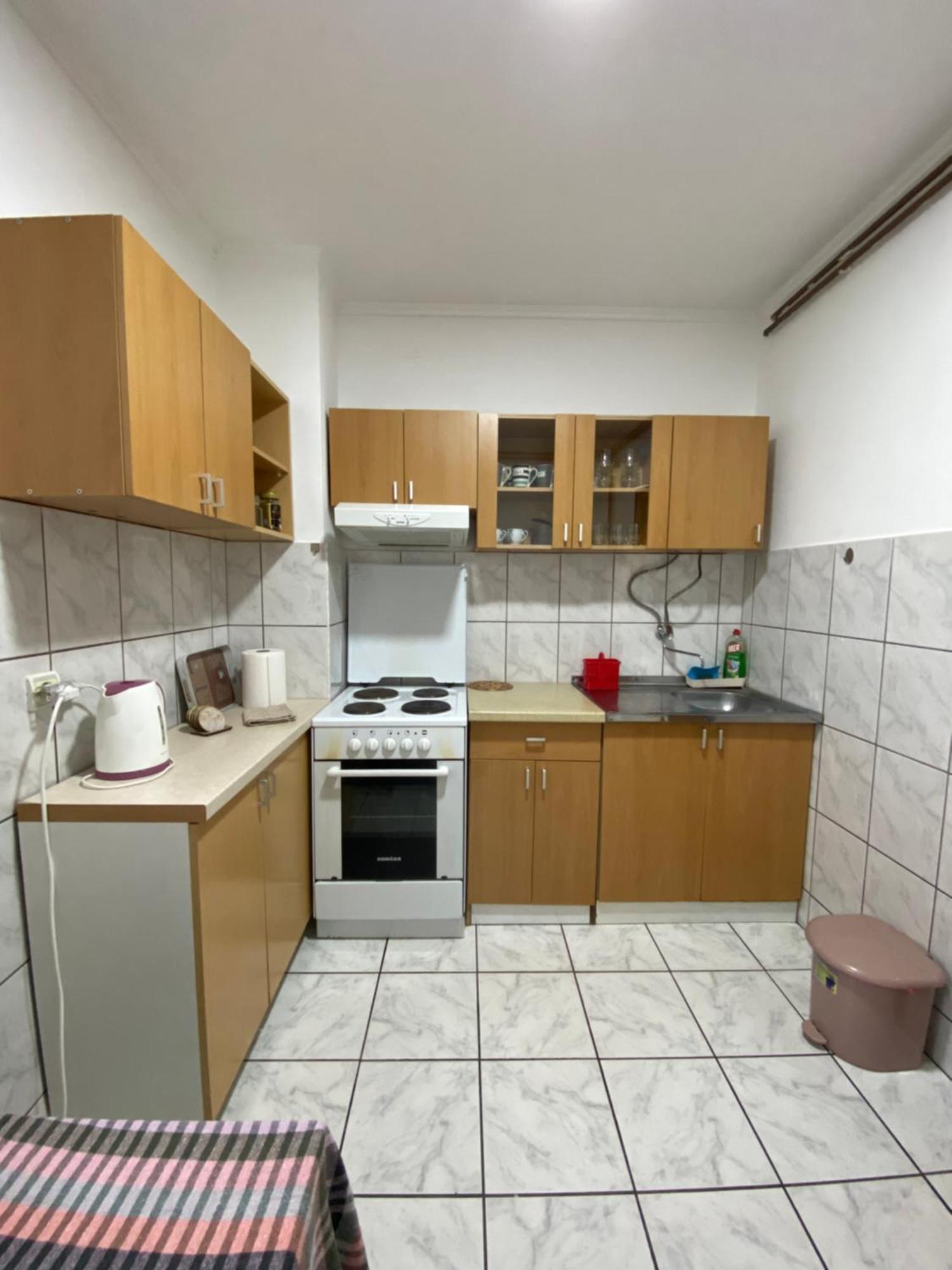 Apartmani Dora Leskovac Leskovac  Buitenkant foto